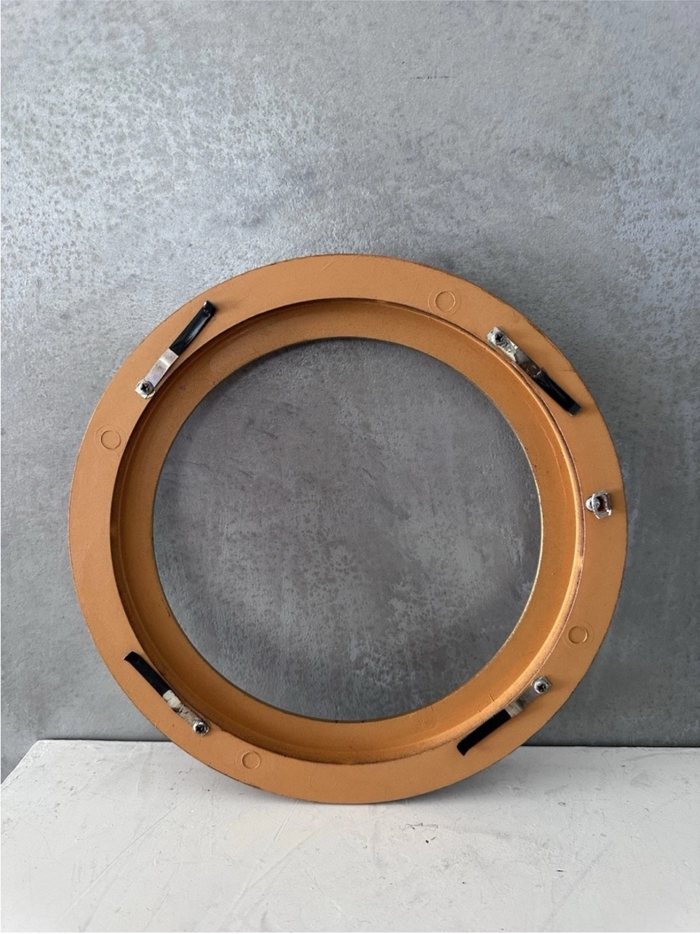 2 Vintage Van Hygan & Smythe Round Plate Frame FITS 9" Brown GOLD TRIM - Picture 4 of 6